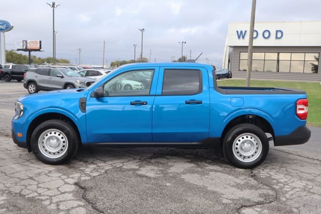 New 2025 Ford Maverick XL Truck SuperCrew