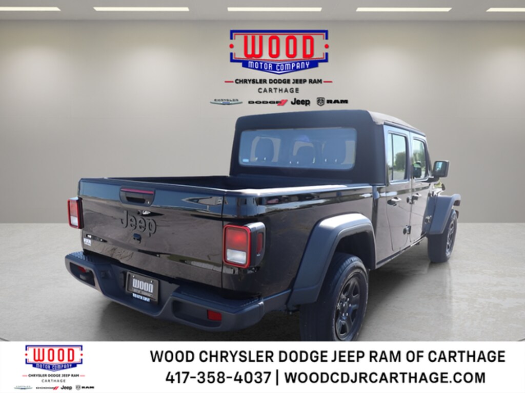 Used 2024 Jeep Gladiator Sport Truck