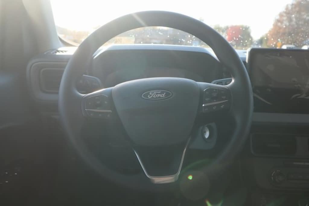 New 2025 Ford Maverick XL Truck SuperCrew