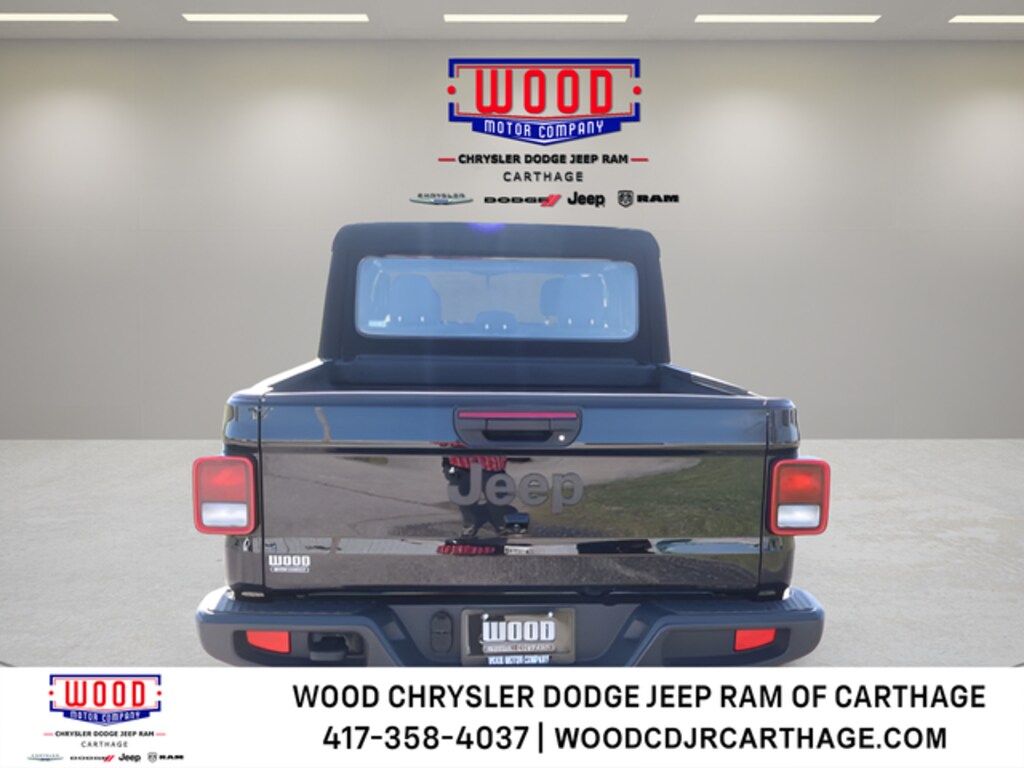 Used 2024 Jeep Gladiator Sport Truck