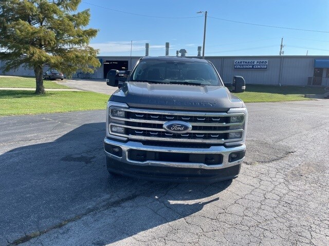 2024 Ford F-250 photo 2