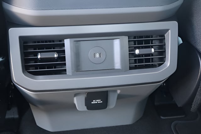 2026 Ford F-350 Super Duty XLT - Photo 13