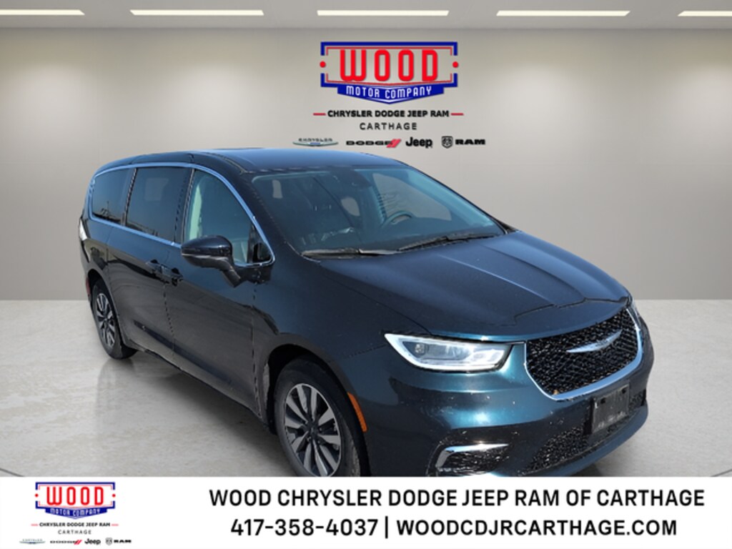 Used 2023 Chrysler Pacifica Hybrid Touring L Minivan/Van