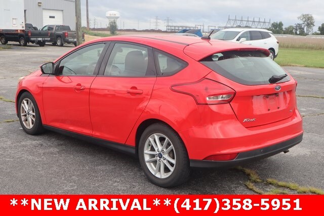 2017 Ford Focus SE photo 3