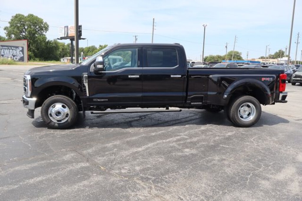 New 2026 Ford F-350 Truck Crew Cab