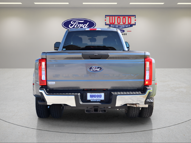New 2027 Ford F-350 Truck Crew Cab