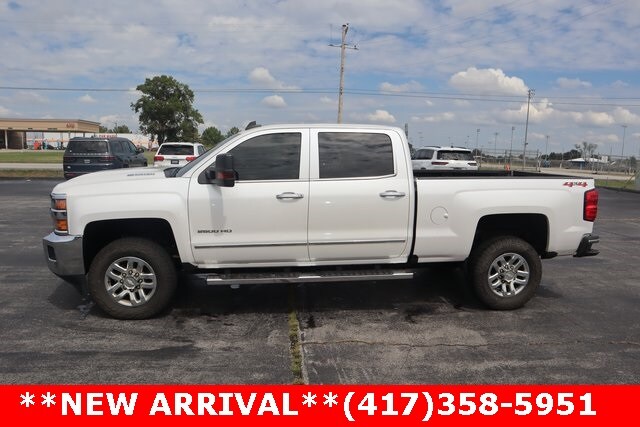 2019 Chevrolet Silverado 2500HD LTZ photo 2