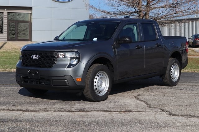 2026 Ford Maverick XL's photo