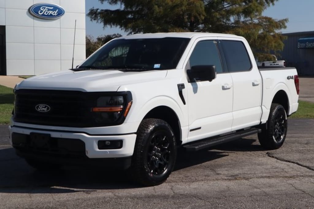 New 2025 Ford F-150 XLT Truck SuperCrew Cab