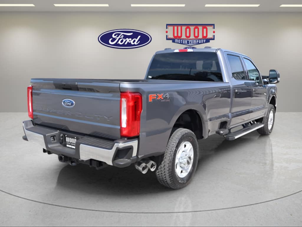 New 2026 Ford F-350 Truck Crew Cab