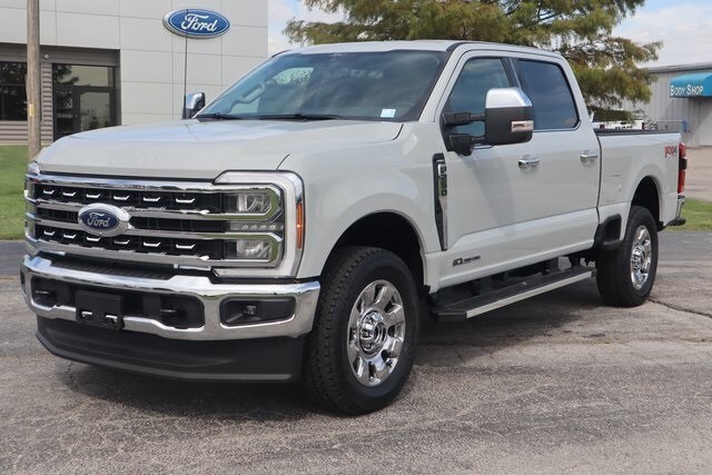2026 Ford F-250 Lariat photo 2