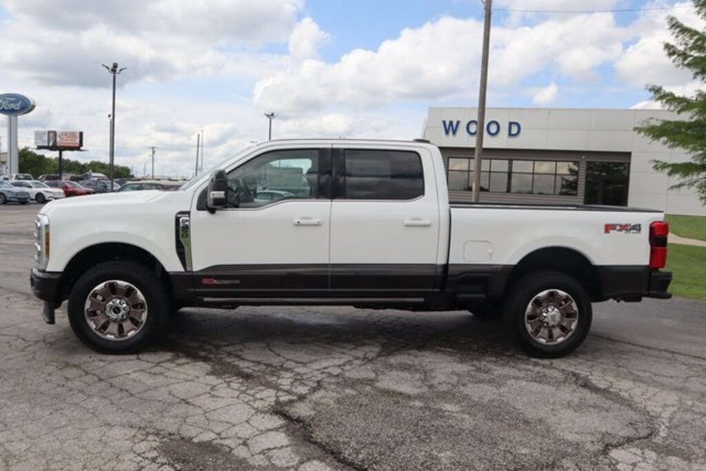 New 2025 Ford F-250  Truck Crew Cab