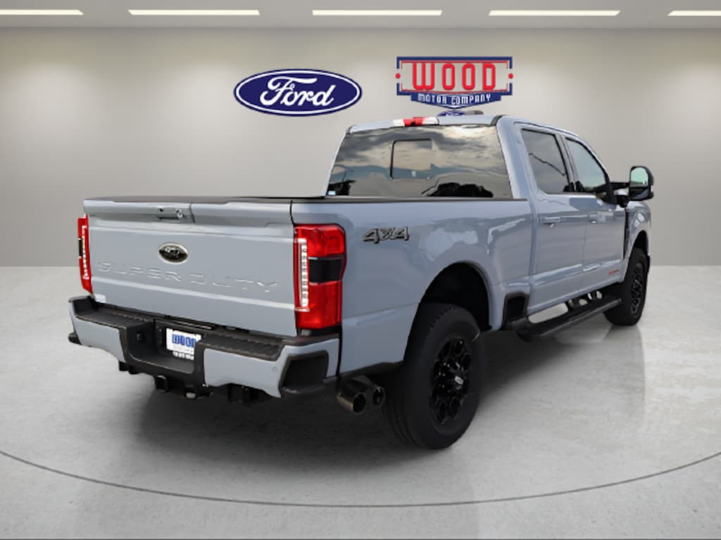 New 2026 Ford F-350 Lariat Truck Crew Cab