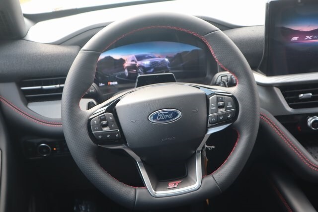 2025 Ford Explorer ST photo 3