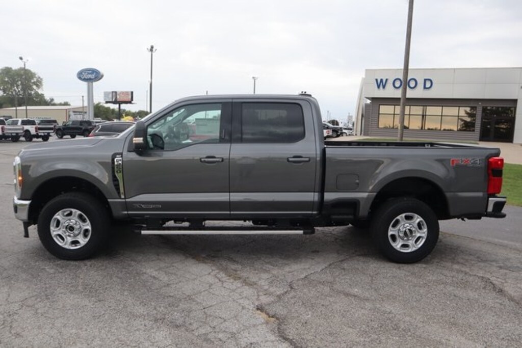 New 2026 Ford F-250  Truck Crew Cab