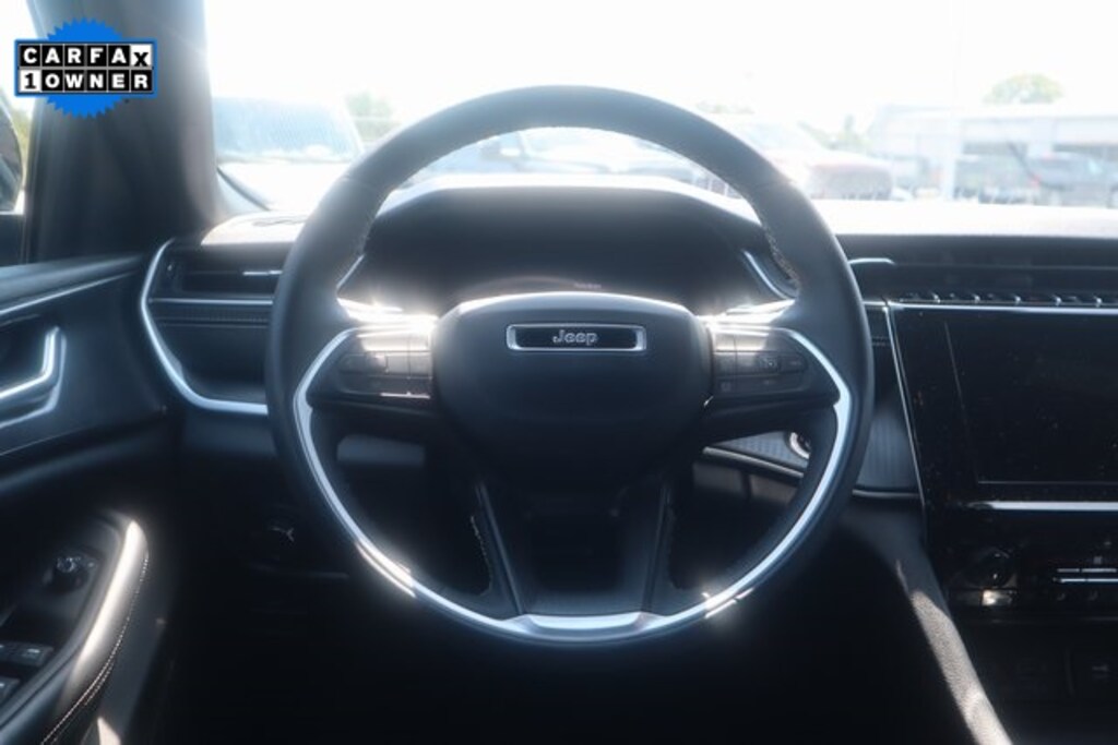 Used 2024 Jeep Grand Cherokee L Altitude SUV