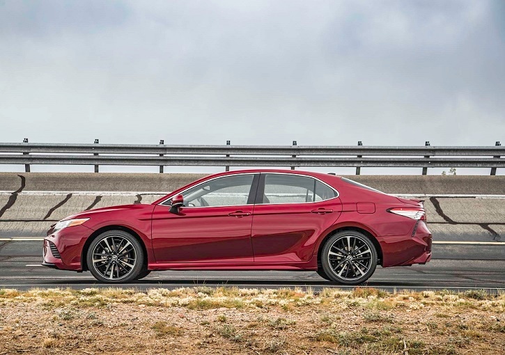 2018 Toyota Camry XSE V6 Side profile.jpg