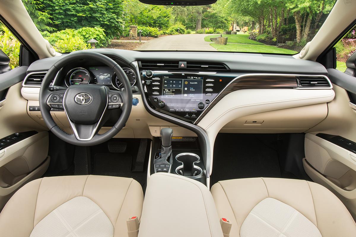2018 Toyota Camry Hybrid Interior.jpg