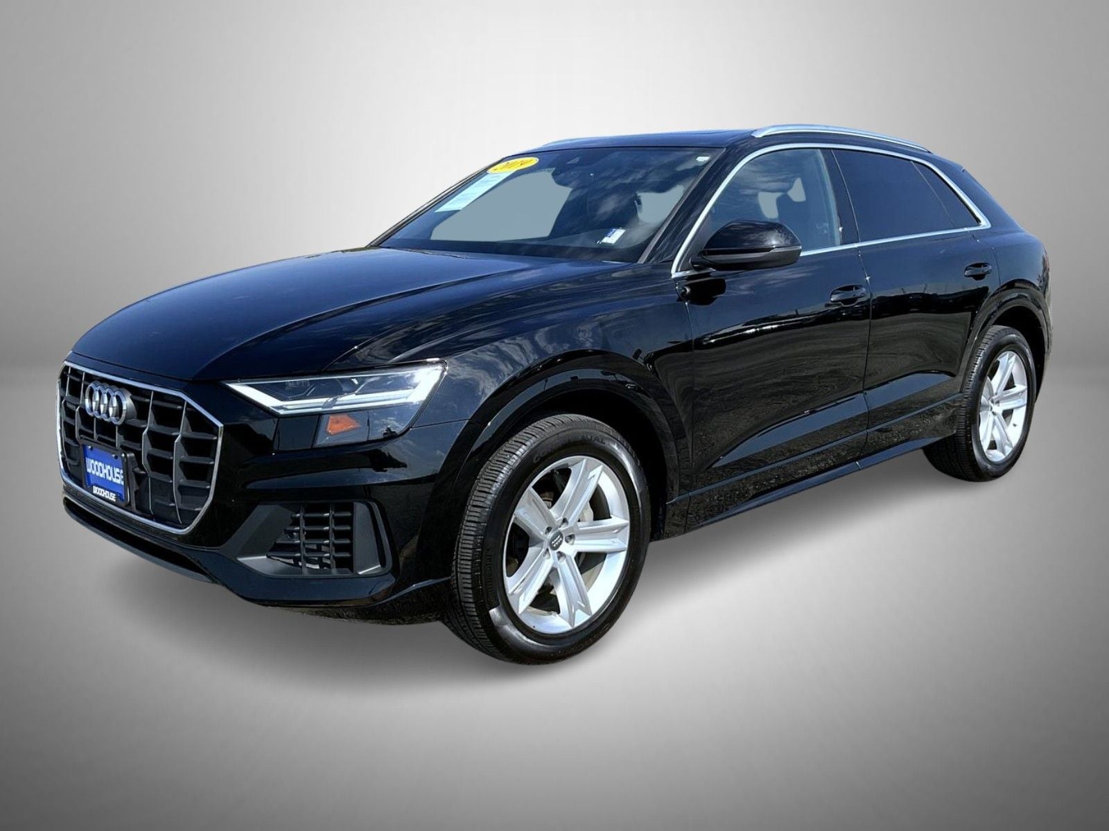 2019 Audi Q8 Premium's photo