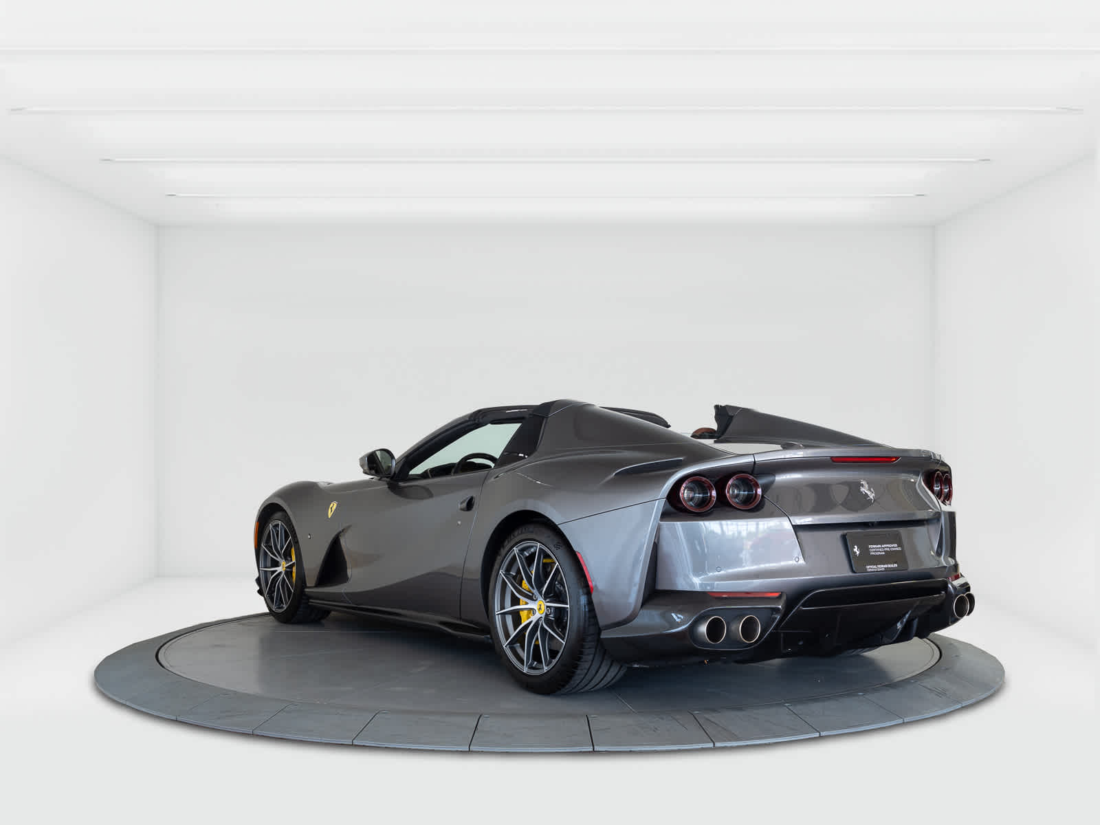 2022 Ferrari 812 GTS Base - Photo 3