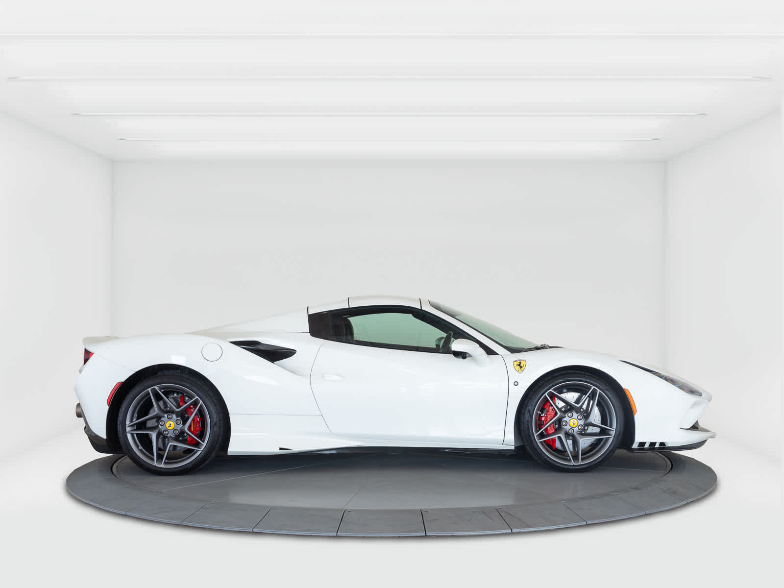 2022 Ferrari F8 Base - Photo 6