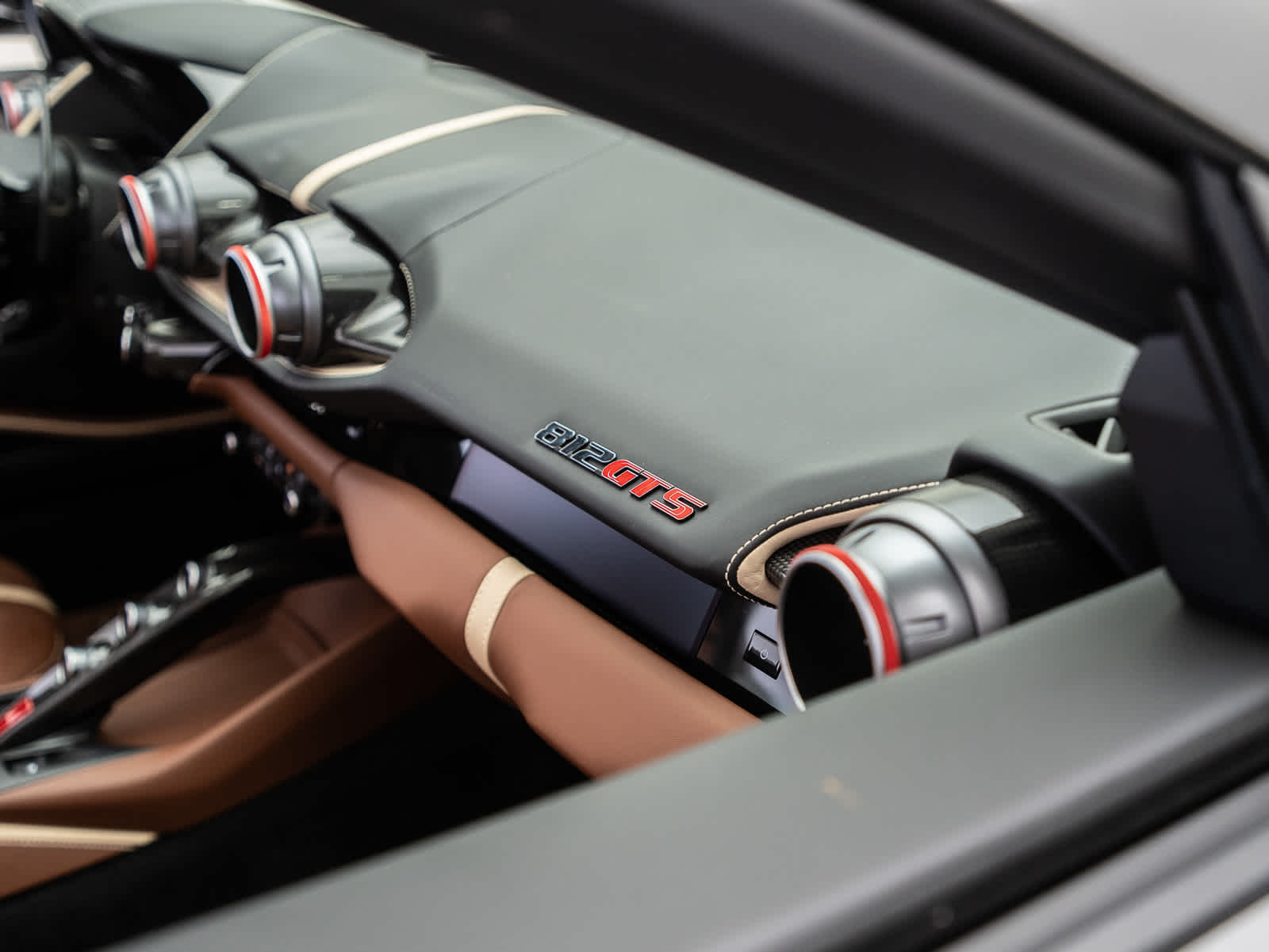 2022 Ferrari 812 GTS Base - Photo 22