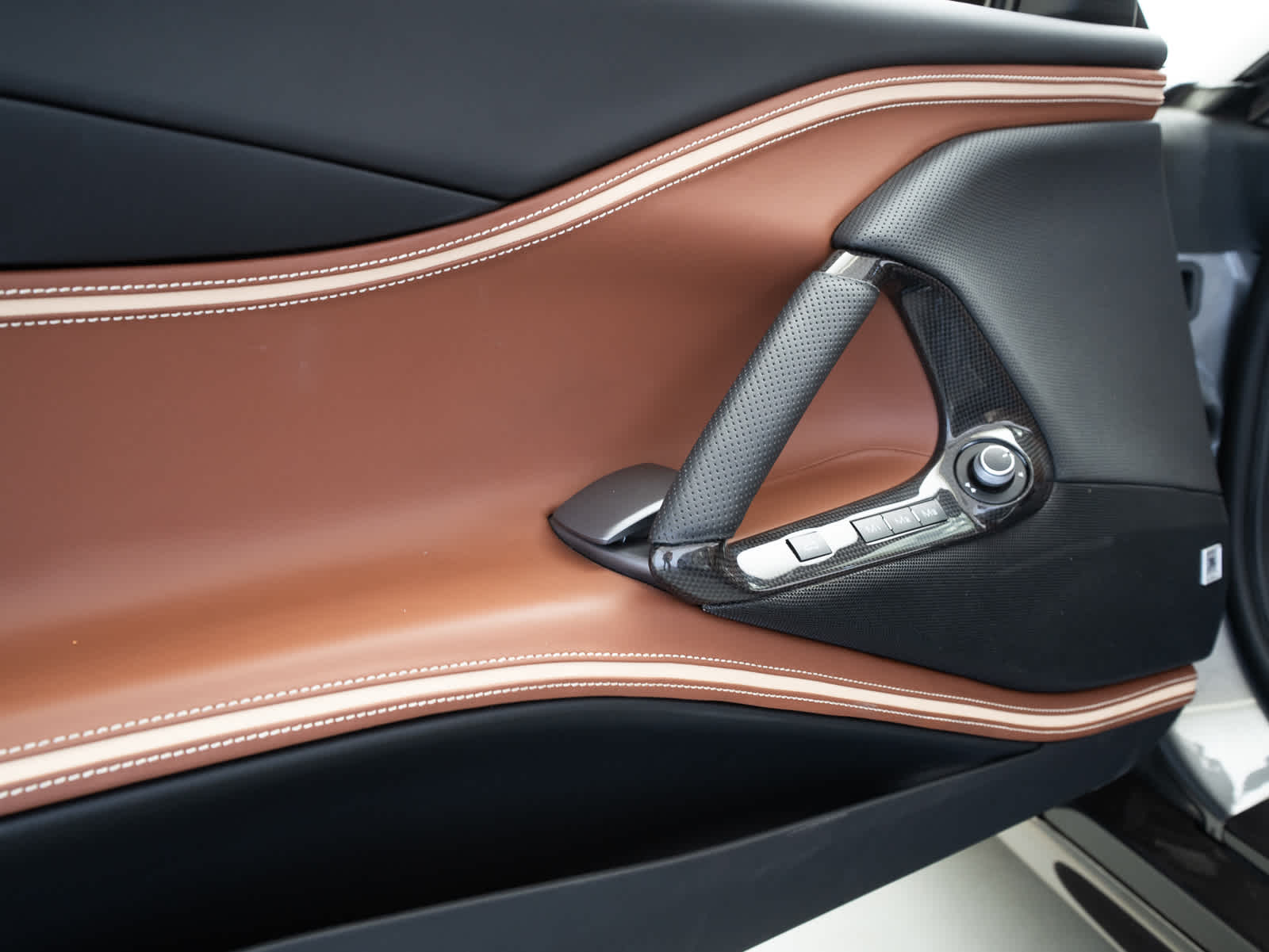 2022 Ferrari 812 GTS Base - Photo 16