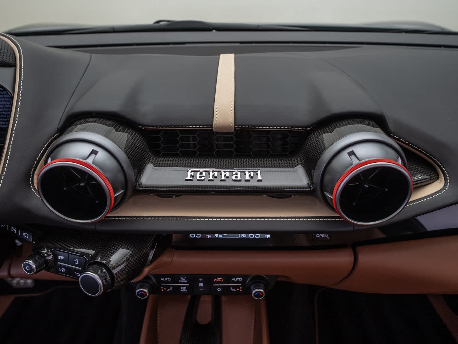 2022 Ferrari 812 GTS Base - Photo 31