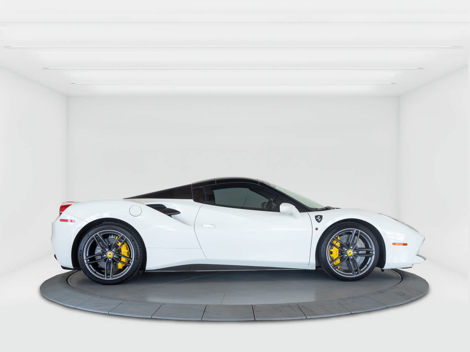 2018 Ferrari 488 GTB Base - Photo 6