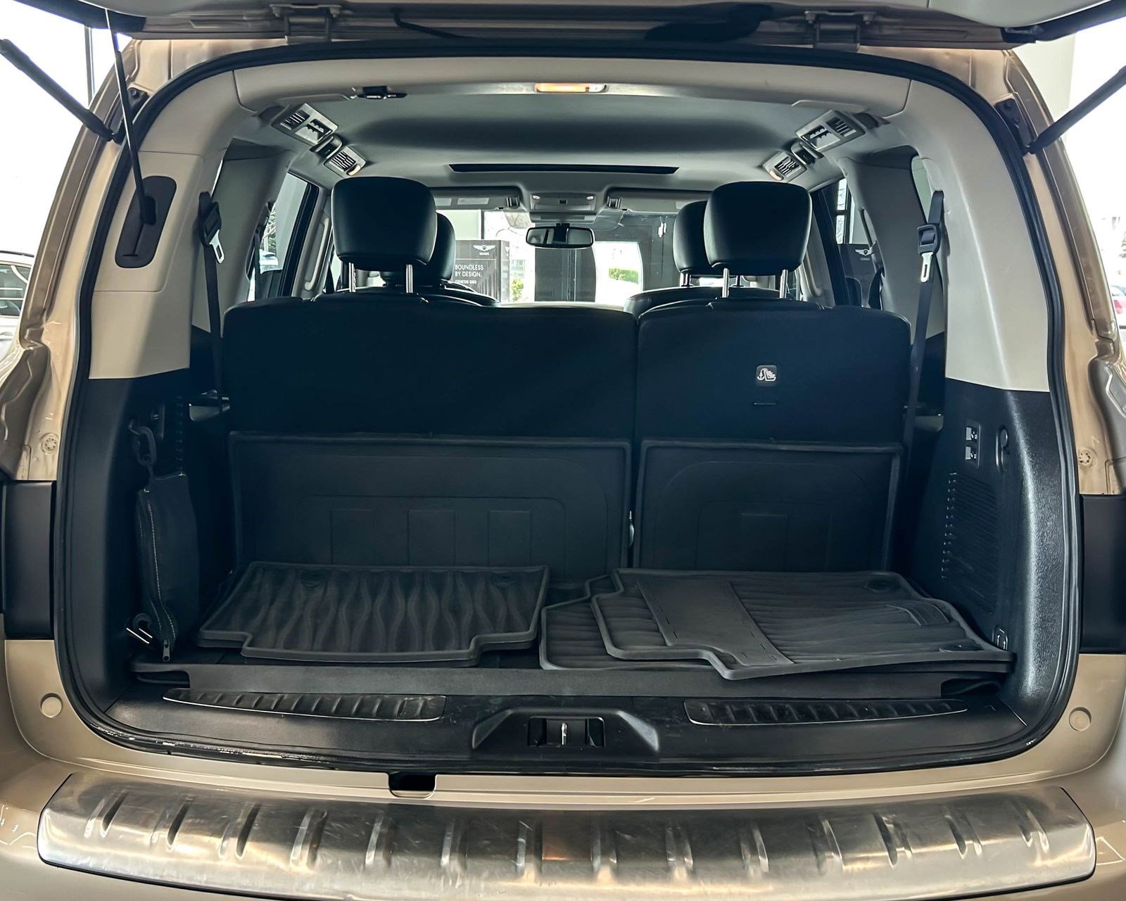 2019 INFINITI QX80 - Photo 22