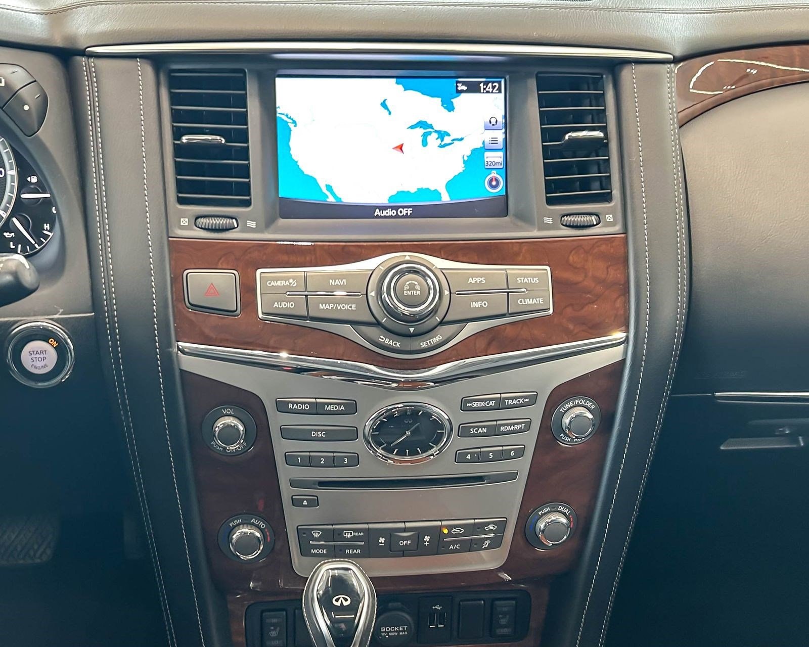 2019 INFINITI QX80 - Photo 13