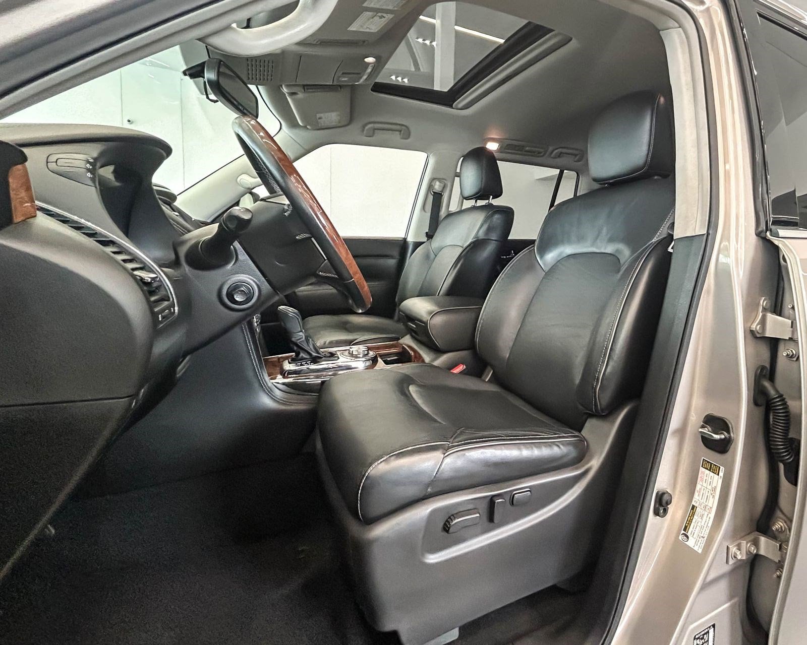 2019 INFINITI QX80 - Photo 10