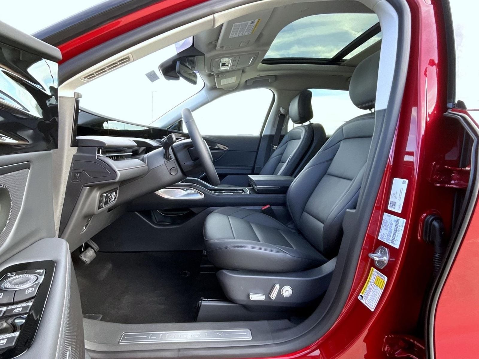 2026 Lincoln Nautilus Premiere - Photo 10