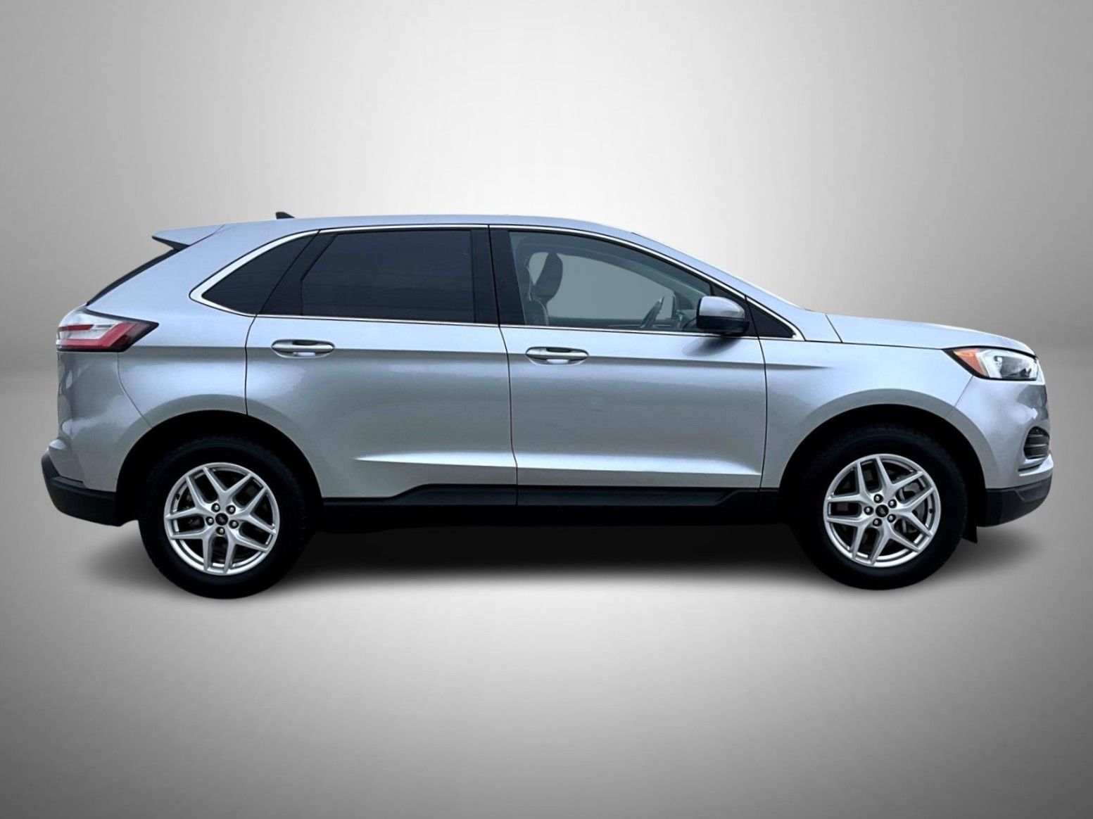 2024 Ford Edge SEL photo 4