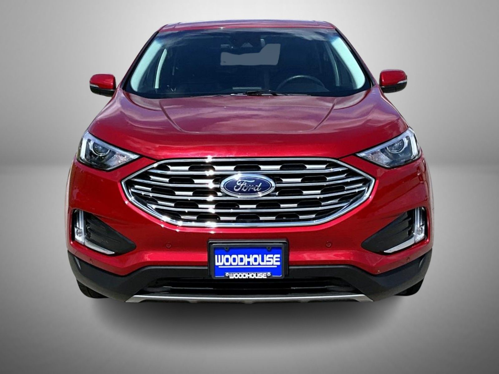 2024 Ford Edge Titanium photo 2