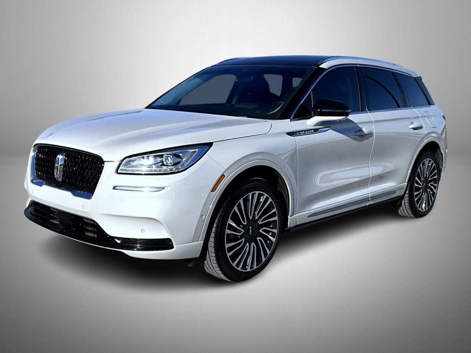 2022 Lincoln Corsair Reserve's photo