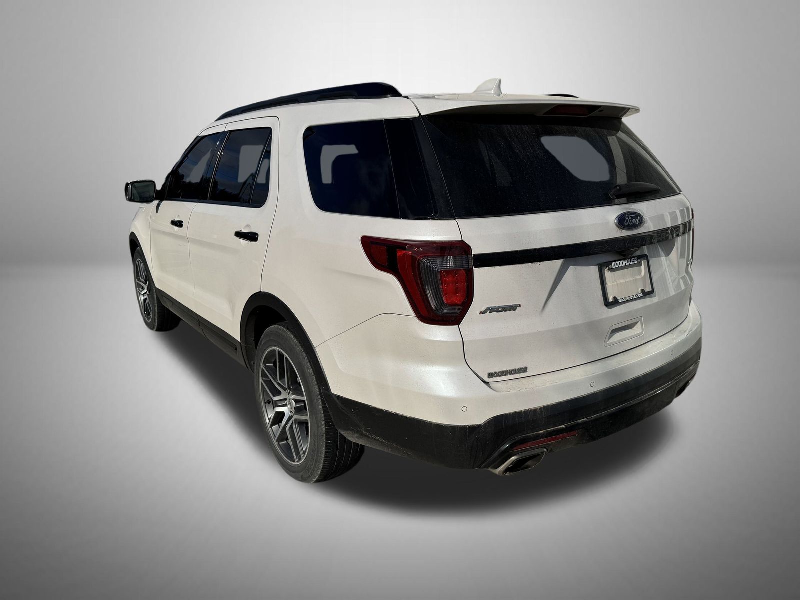2017 Ford Explorer Sport photo 3
