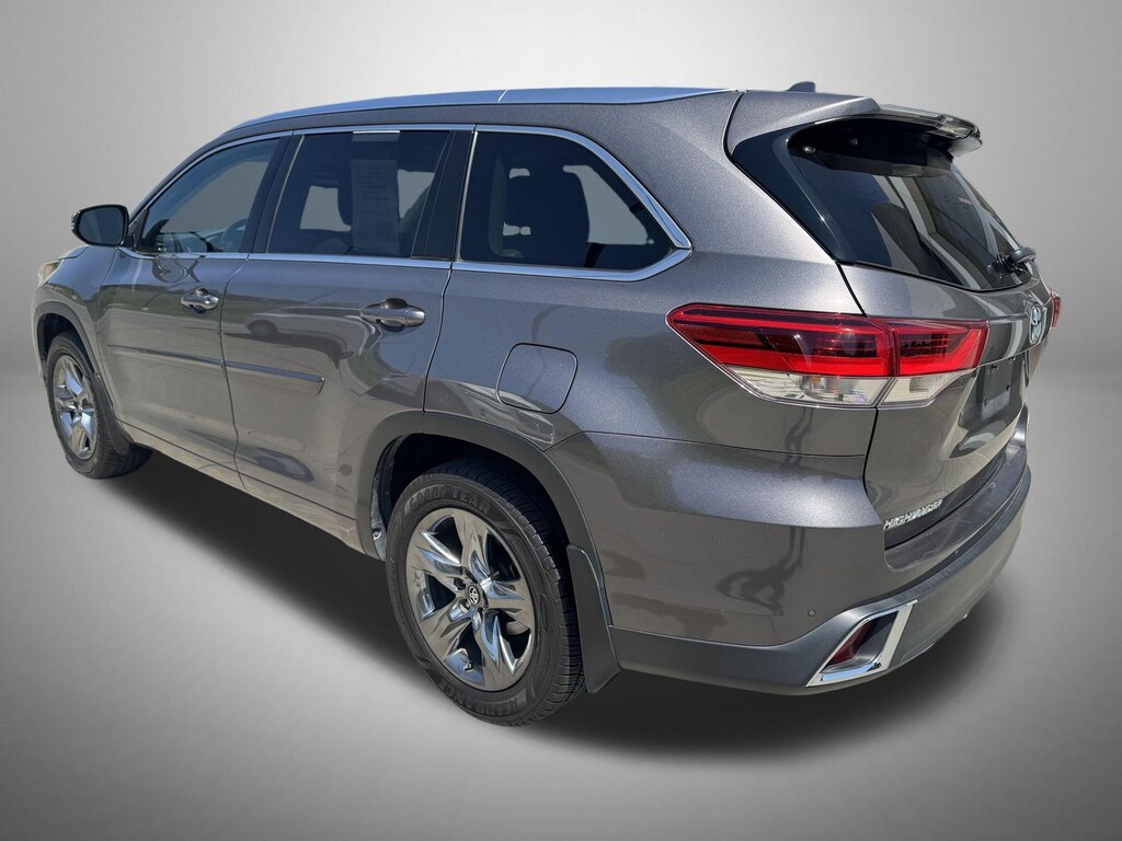 Used 2017 Toyota Highlander Limited Platinum SUV