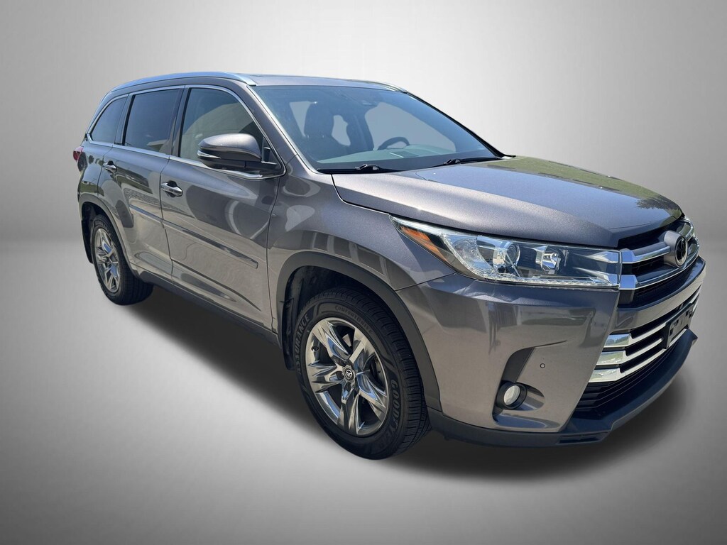 Used 2017 Toyota Highlander Limited Platinum SUV