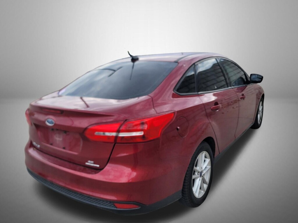 Used 2015 Ford Focus SE Sedan
