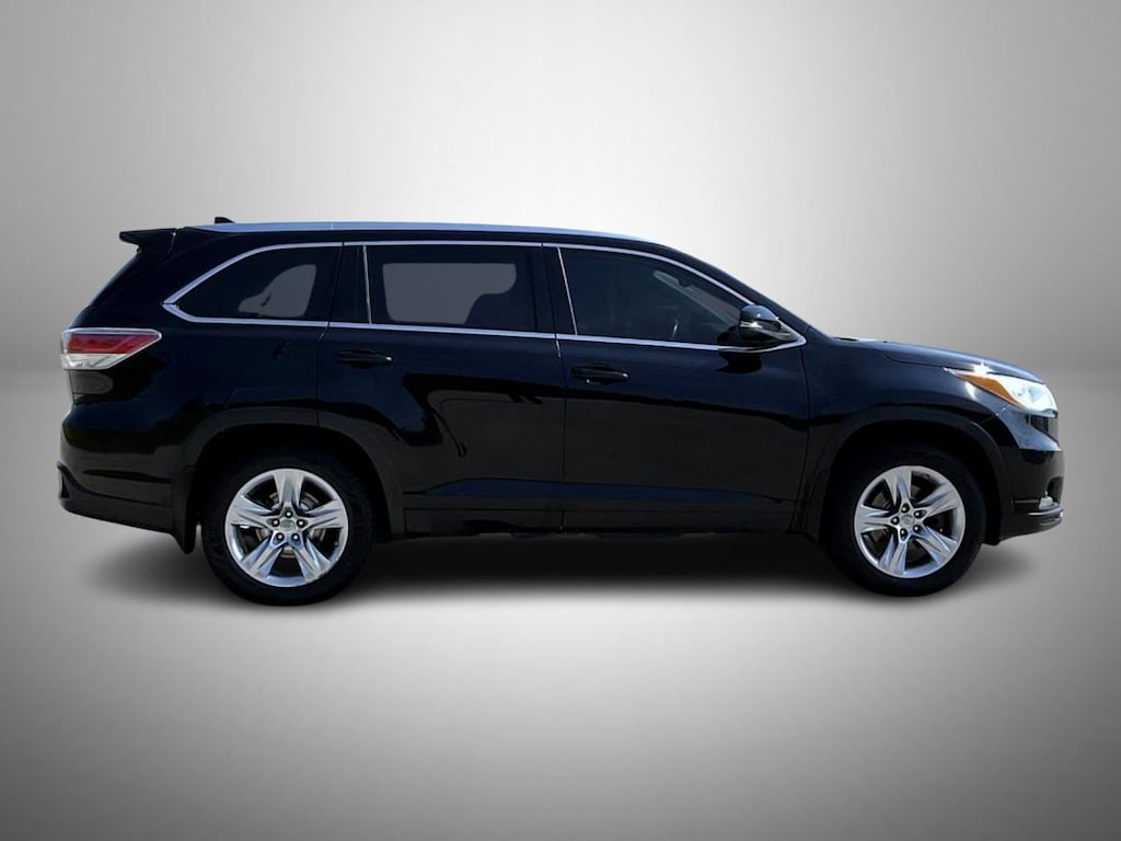 Used 2014 Toyota Highlander Limited Platinum V6 SUV