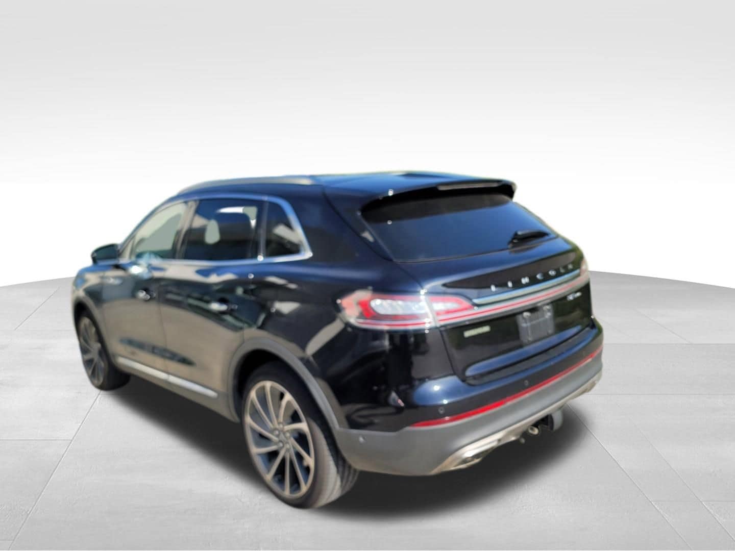Used 2020 Lincoln Nautilus Reserve with VIN 2LMPJ8KP7LBL11299 for sale in Omaha, NE