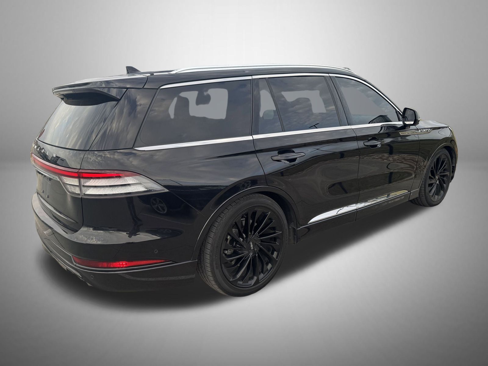 2021 Lincoln Aviator Reserve photo 2