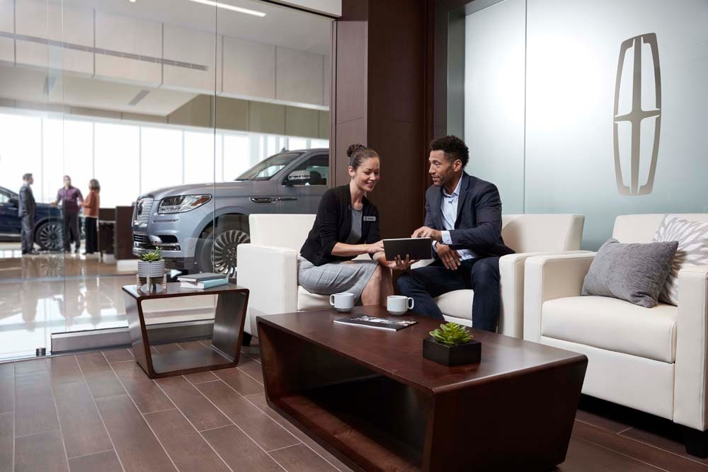 Lincoln_Service_Lounge_2.jpg