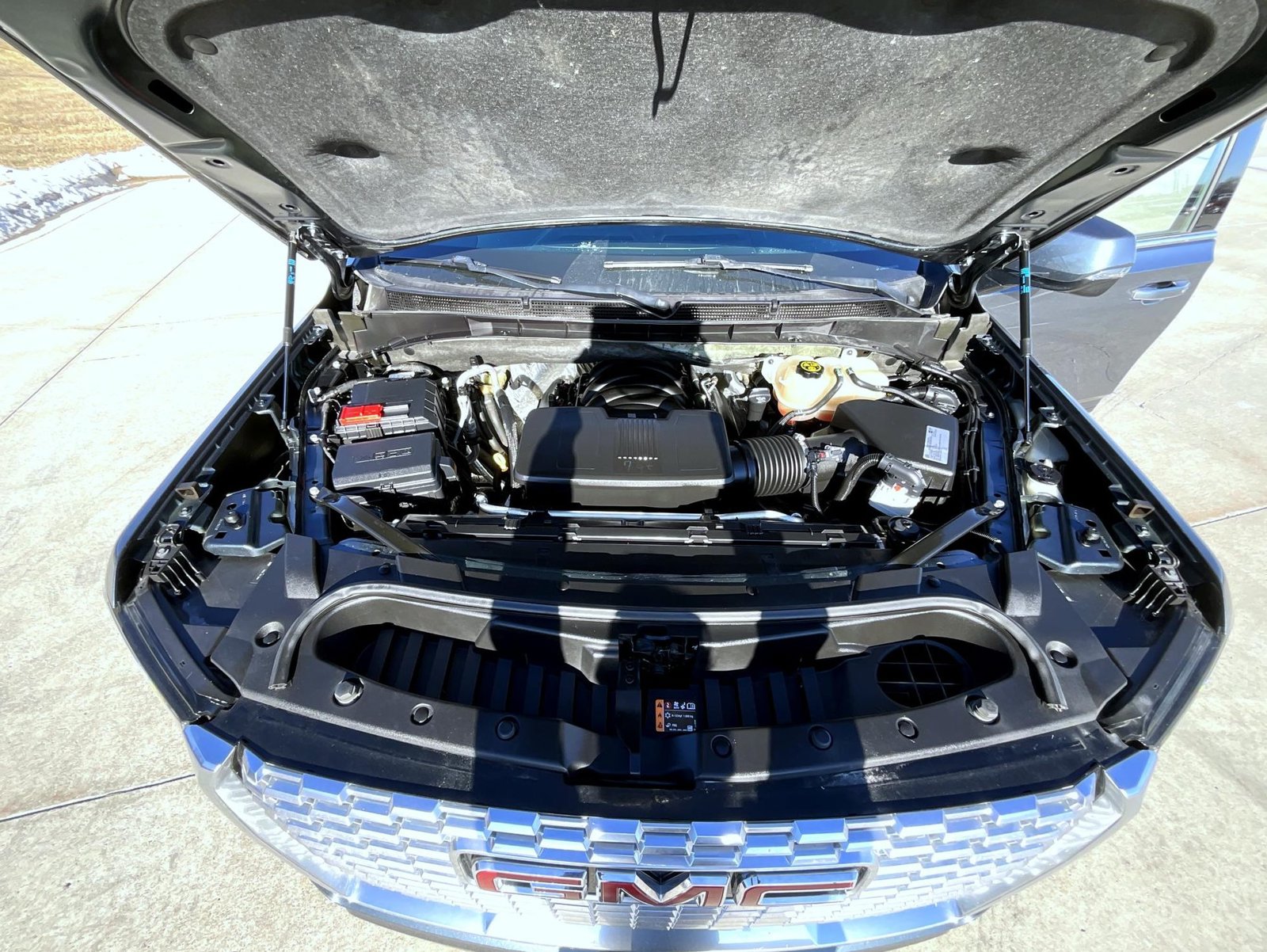 2021 GMC Yukon Denali - Photo 28