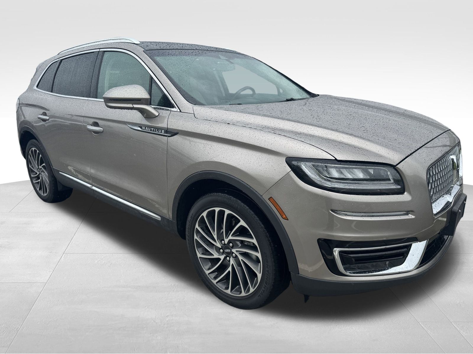 Used 2019 Lincoln Nautilus Reserve with VIN 2LMPJ8LP0KBL36719 for sale in Omaha, NE