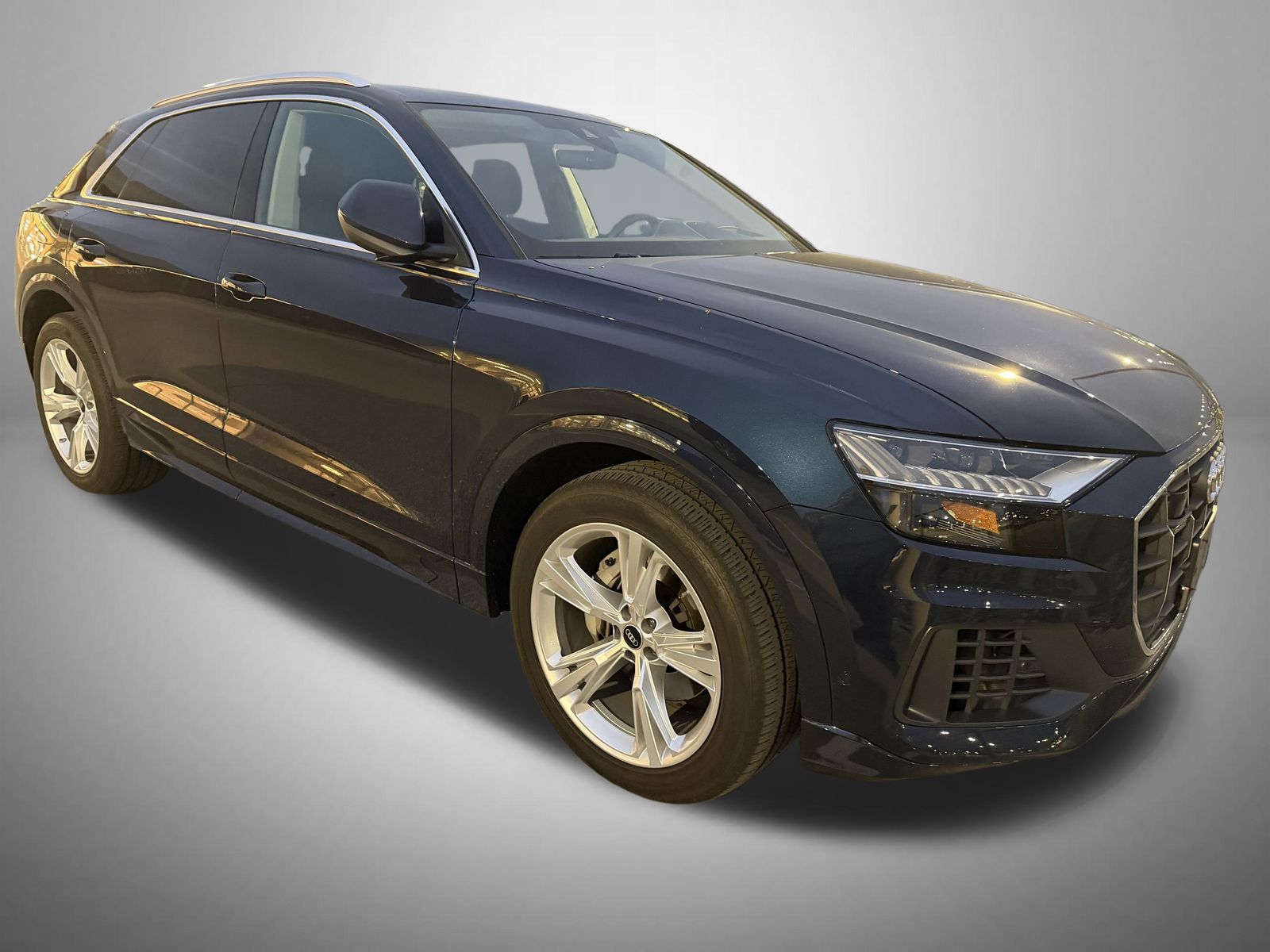 2023 Audi Q8 55 Prestige photo 2