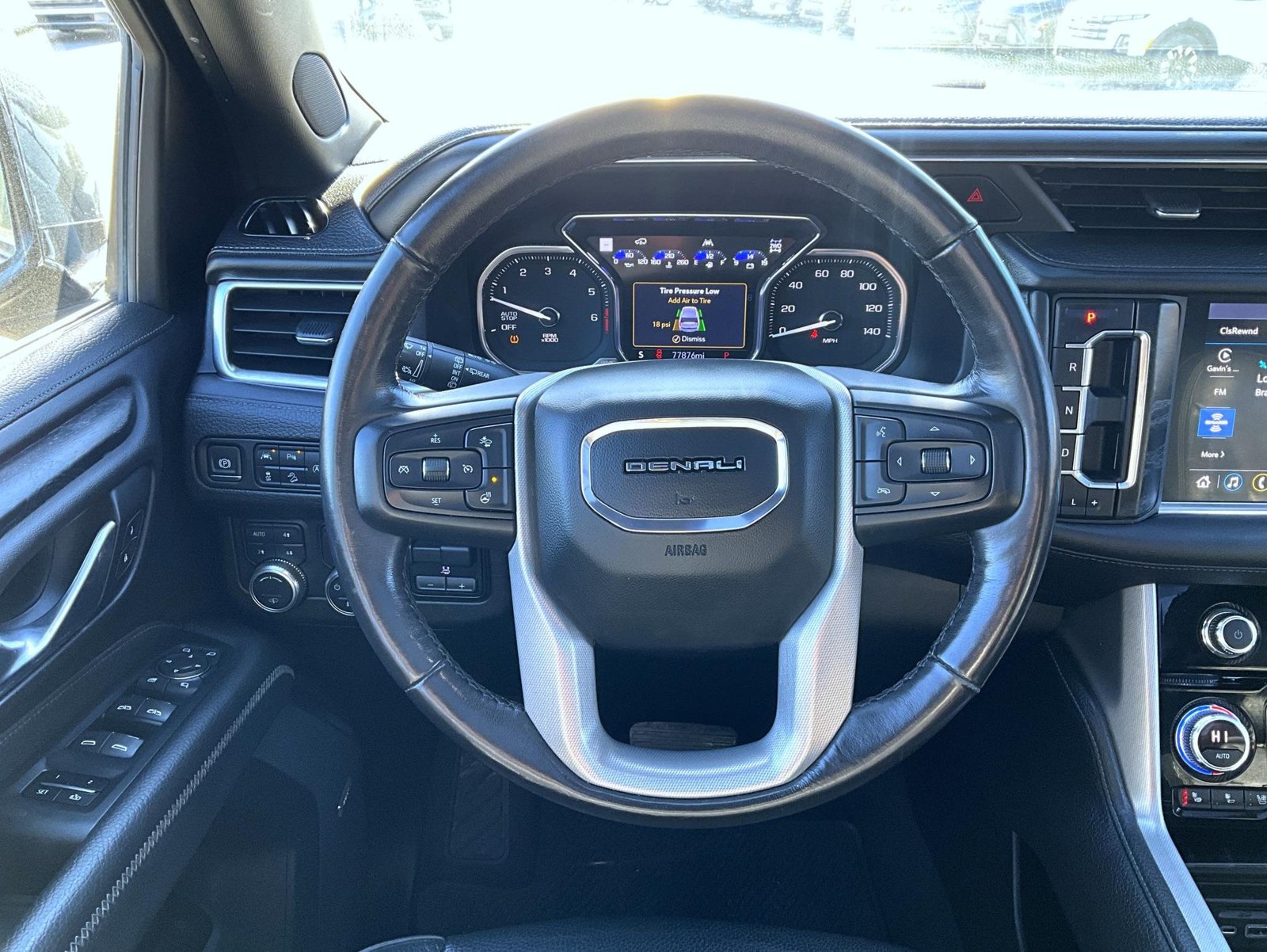 2021 GMC Yukon Denali - Photo 12