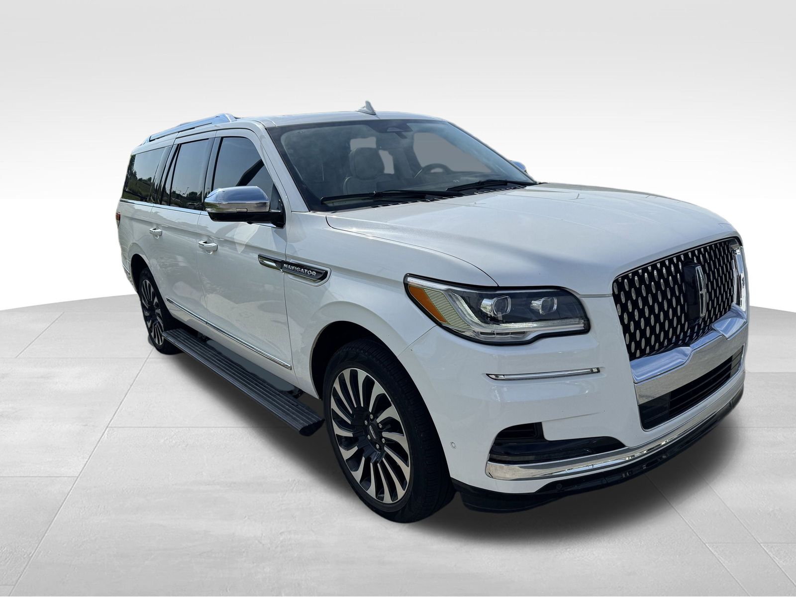 Used 2023 Lincoln Navigator Black Label L with VIN 5LMJJ3TG3PEL11875 for sale in Omaha, NE