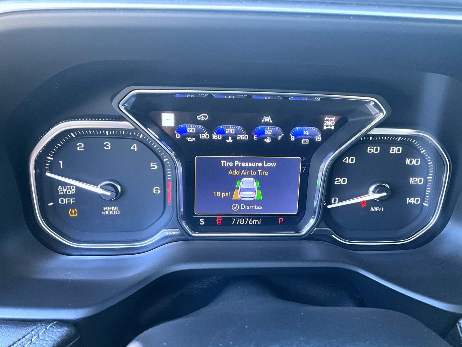 2021 GMC Yukon Denali - Photo 13